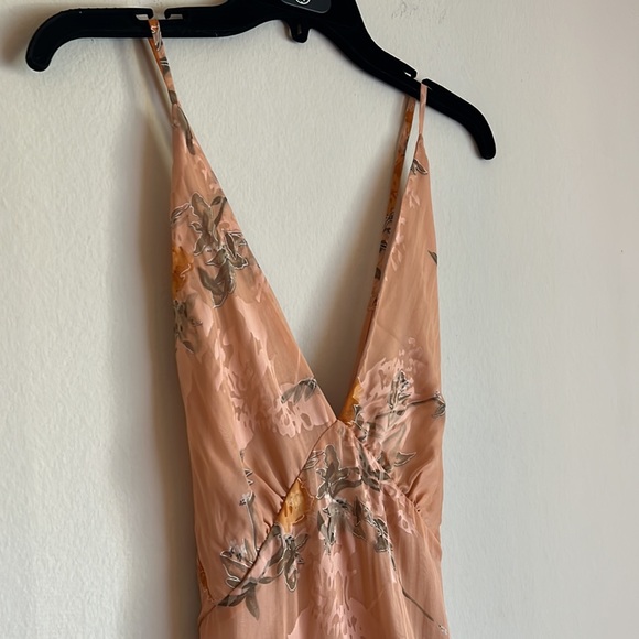 Angeline Dress - Picture 2 of 7